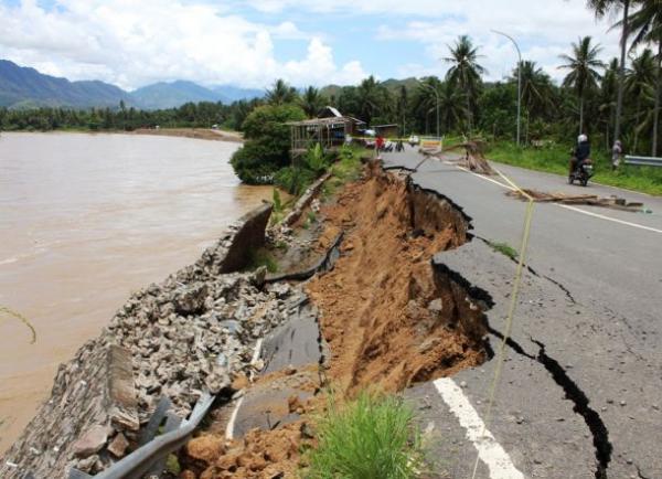 Detail Gambar Sampah Di Sungai Sadang Nomer 9