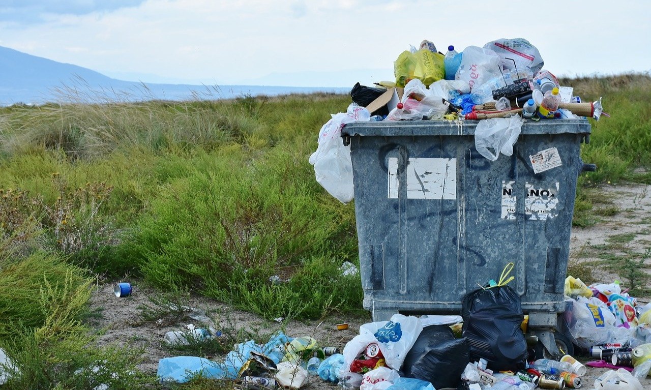 Detail Gambar Sampah Rumah Tidak Diangkat Nomer 26