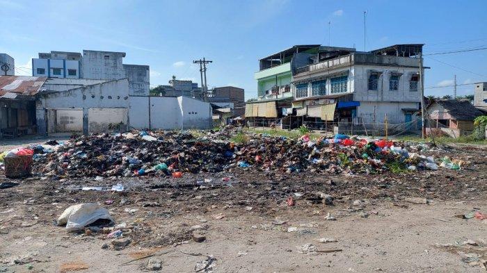 Detail Gambar Sampah Rumah Tidak Diangkat Nomer 8