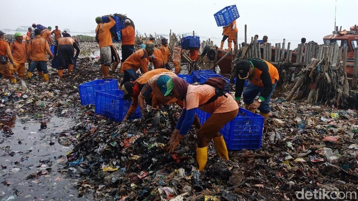 Detail Gambar Sampah Tidak Di Angkat Nomer 3