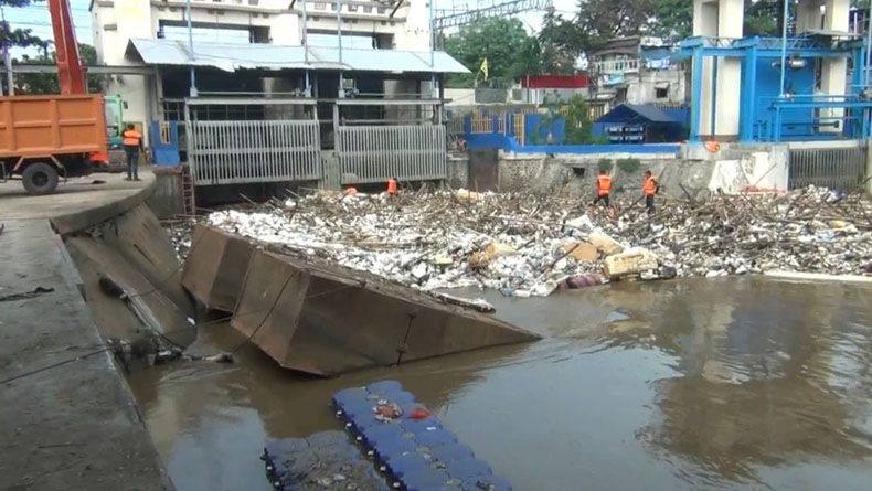 Detail Gambar Sampah Tidak Di Angkat Nomer 51