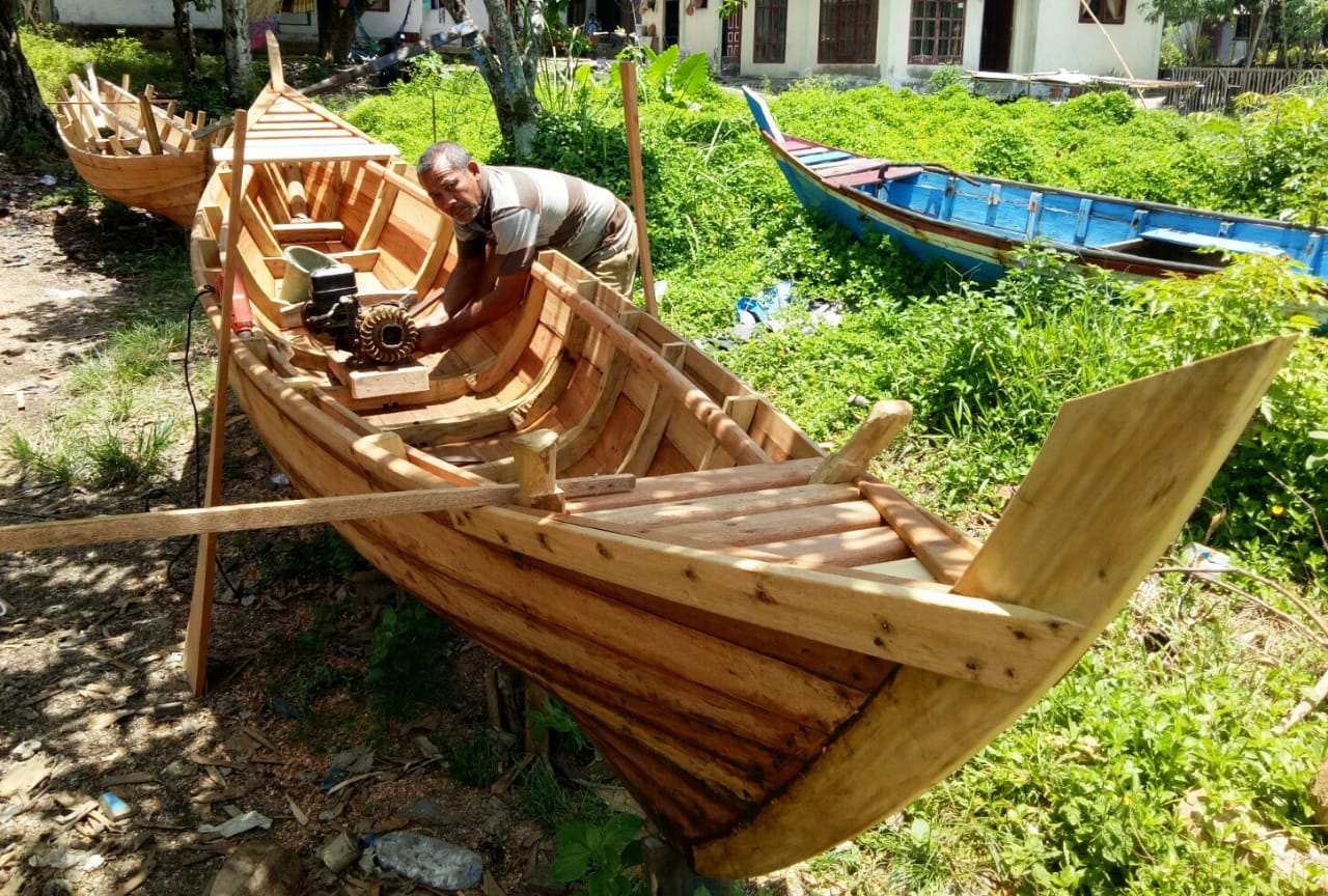 Detail Gambar Sampan Kayu Nomer 12