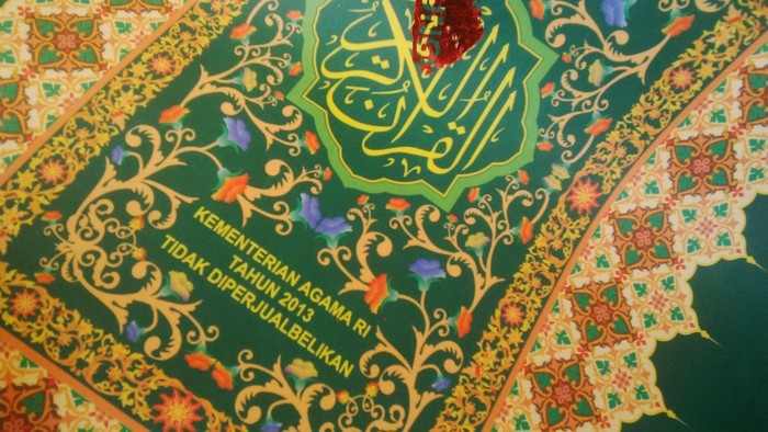 Detail Gambar Sampul Al Quran Nomer 49
