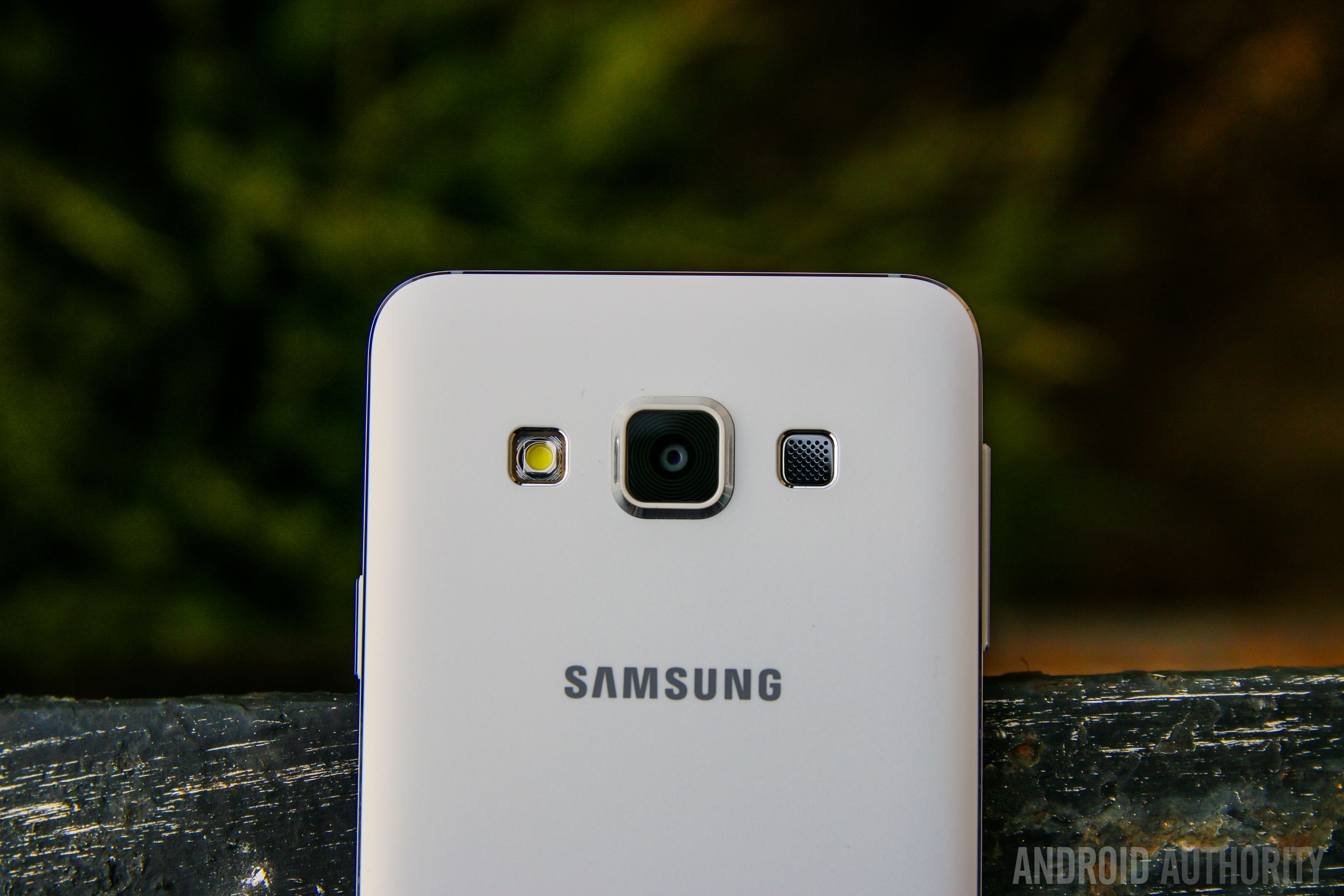 Detail Gambar Samsung A3 Gold Nomer 11