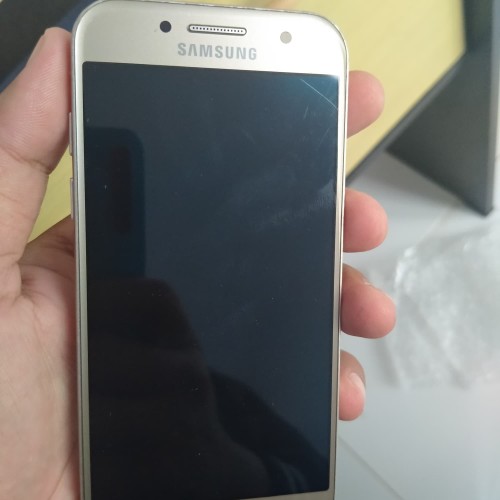 Detail Gambar Samsung A3 Gold Nomer 33
