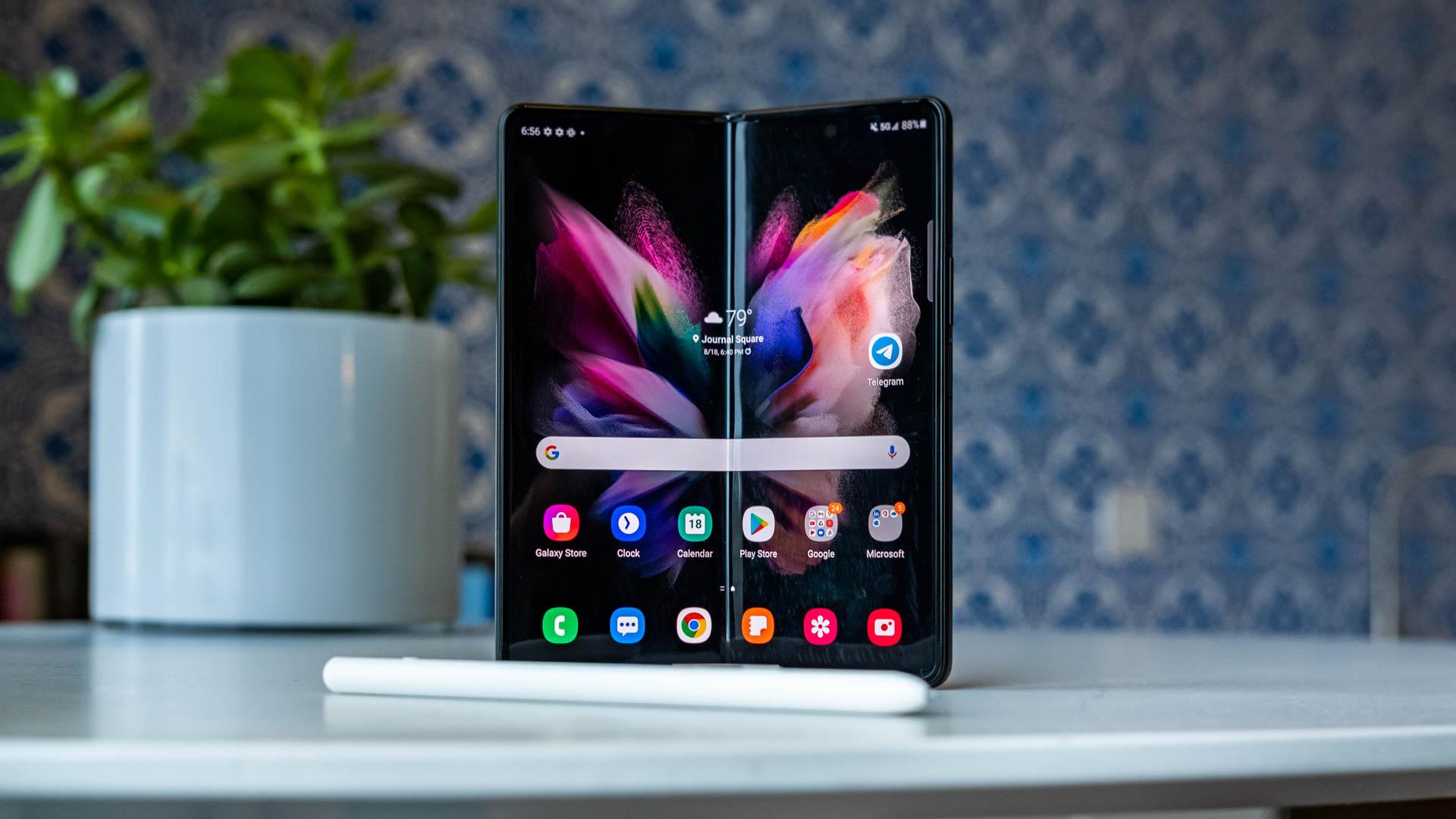 Detail Gambar Samsung Galaxy Fold Nomer 25