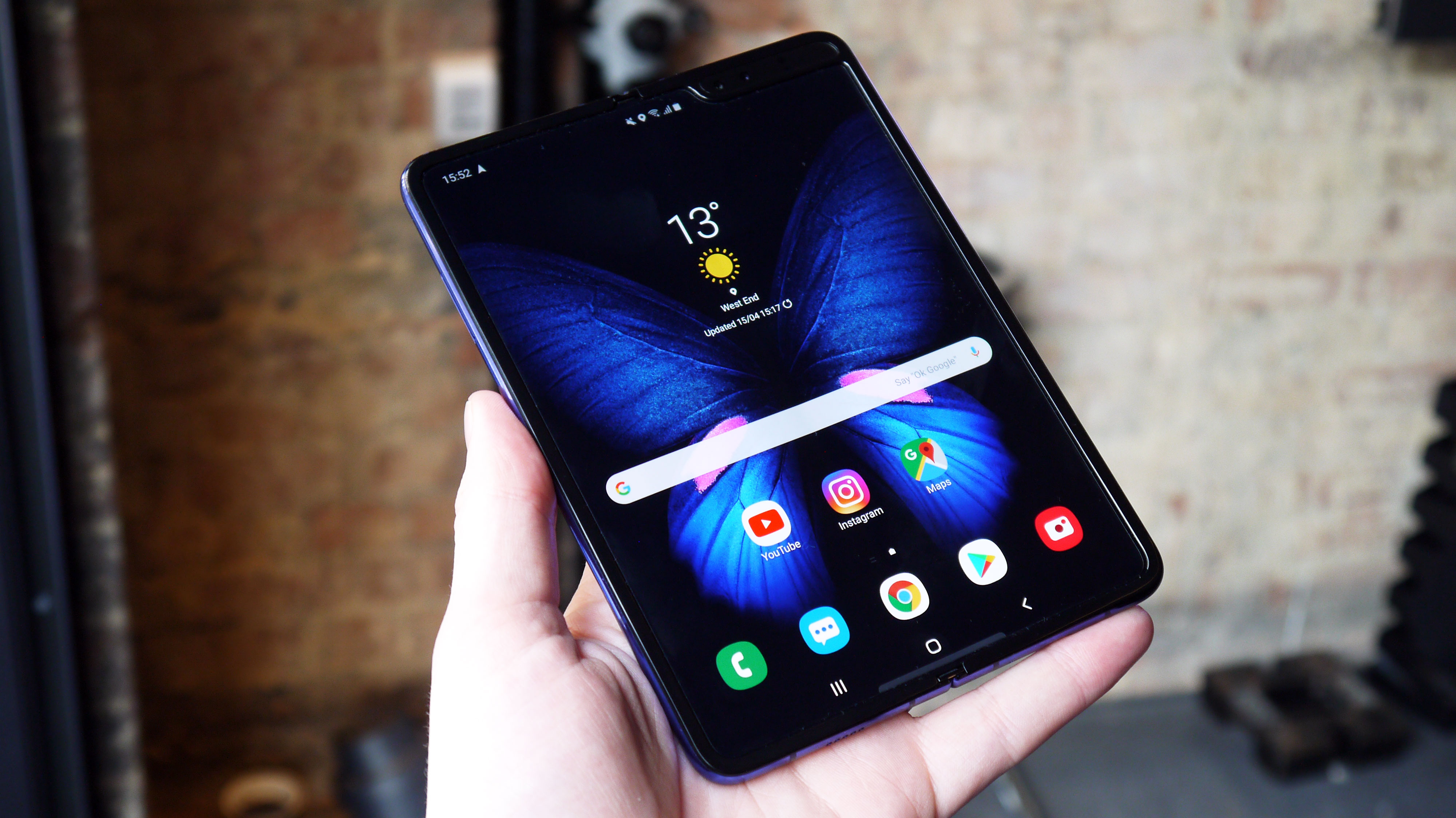 Detail Gambar Samsung Galaxy Fold Nomer 38
