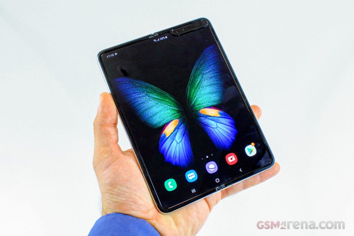 Detail Gambar Samsung Galaxy Fold Nomer 42