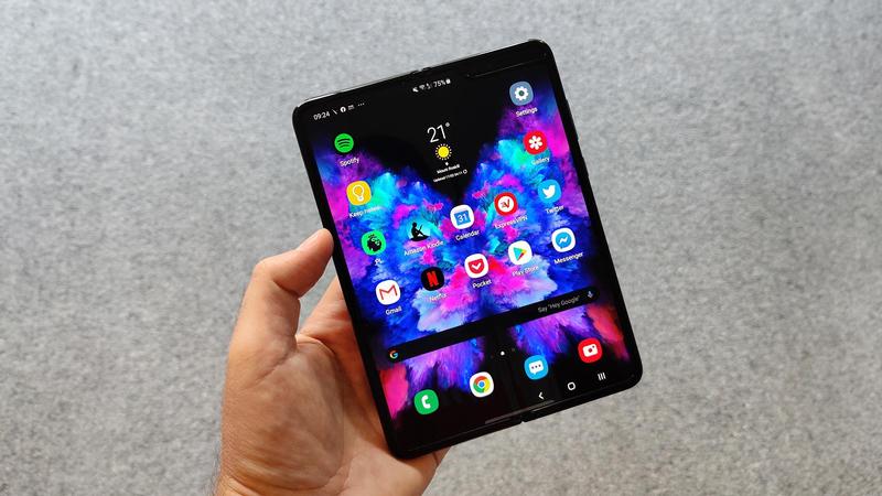 Detail Gambar Samsung Galaxy Fold Nomer 52