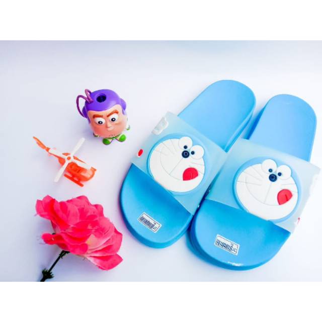 Detail Gambar Sandal Doraemon Nomer 24