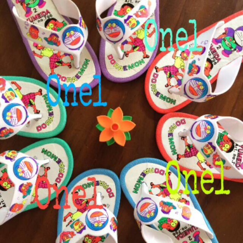 Detail Gambar Sandal Doraemon Nomer 40