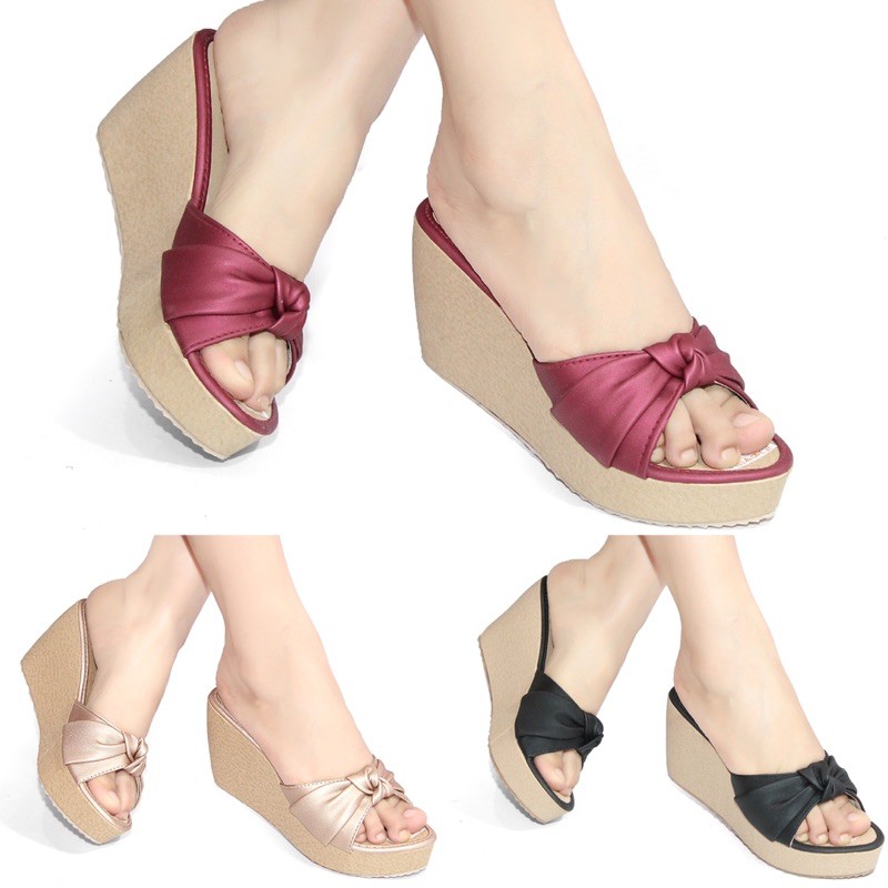 Detail Gambar Sandal Tinggi Nomer 2