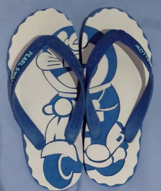 Detail Gambar Sandal Ukir Doraemon Nomer 54