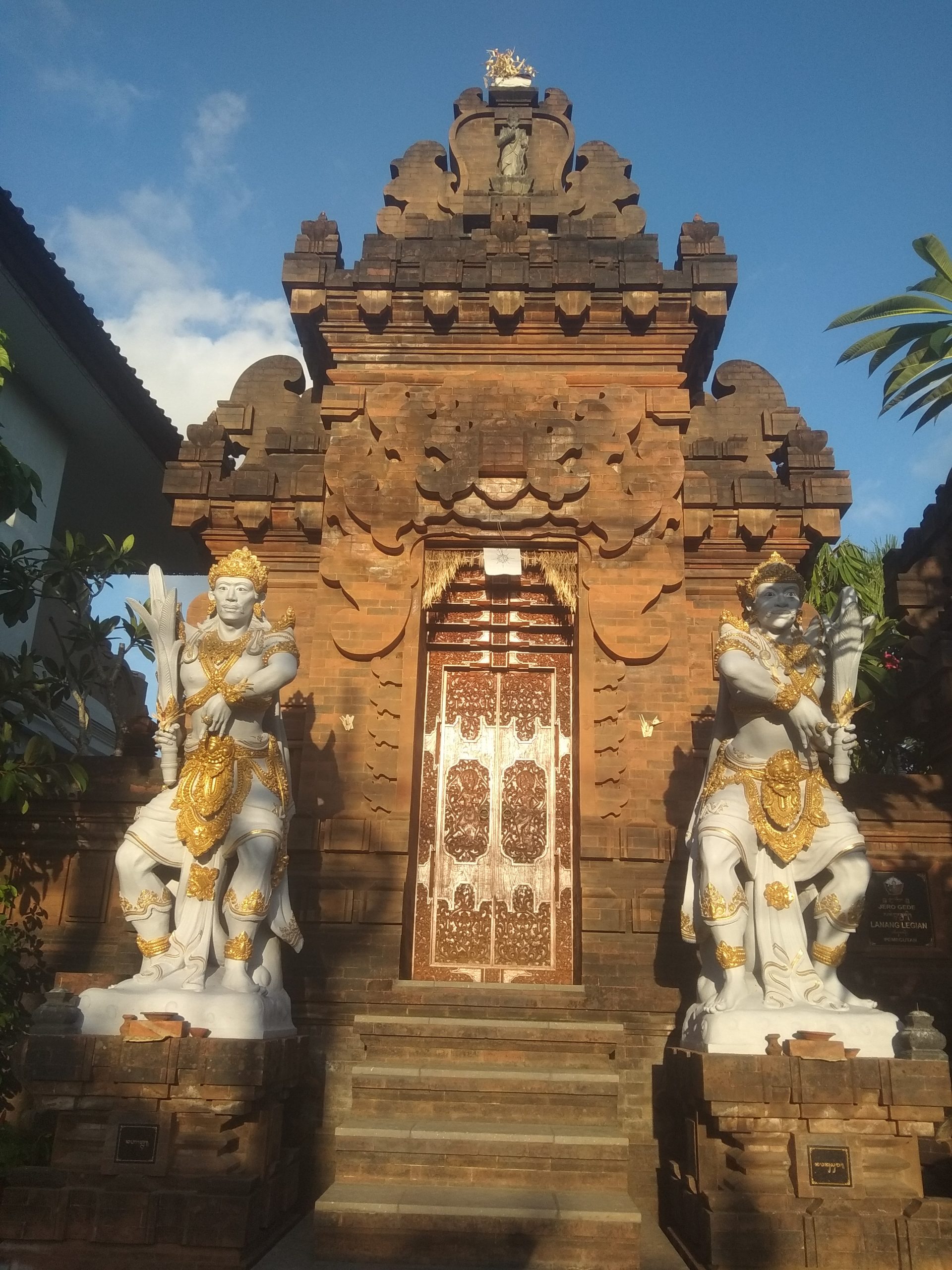 Detail Gambar Sanggar Agung Di Pura Nomer 52