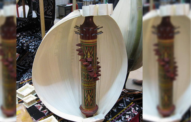 Detail Gambar Sasando Rote Nomer 24