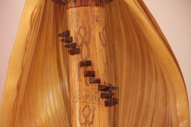 Detail Gambar Sasando Rote Nomer 27
