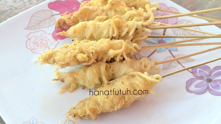 Detail Gambar Sate Mie Telur Gulung Nomer 2