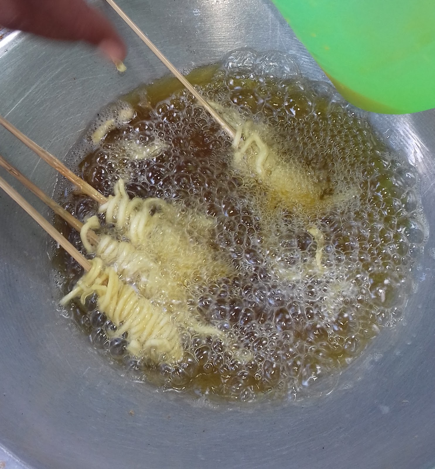 Detail Gambar Sate Telur Mie Nomer 44