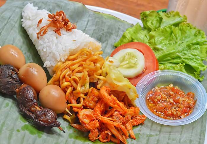Detail Gambar Sate Telur Mie Nomer 53