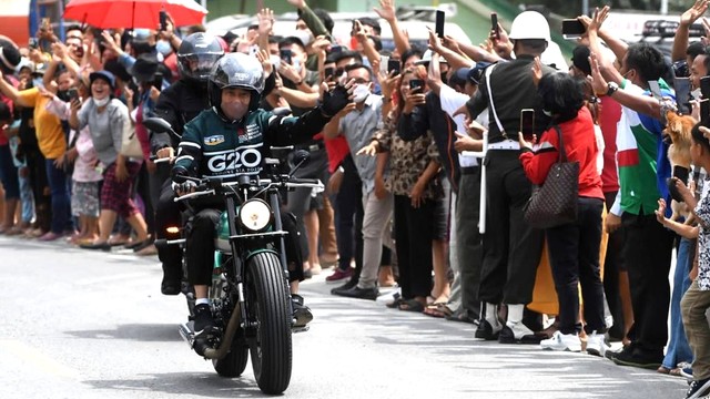Detail Gambar Satire Sepeda Motor Indonesia Nomer 14