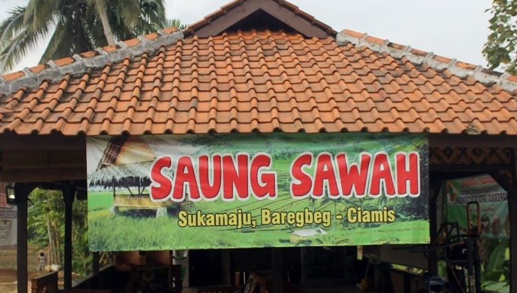 Detail Gambar Saung Di Sawah Nomer 49