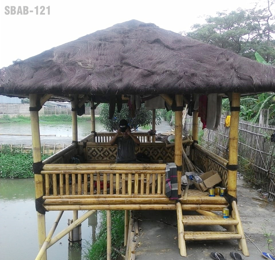 Gambar Saung Dipinggir Kolam - KibrisPDR