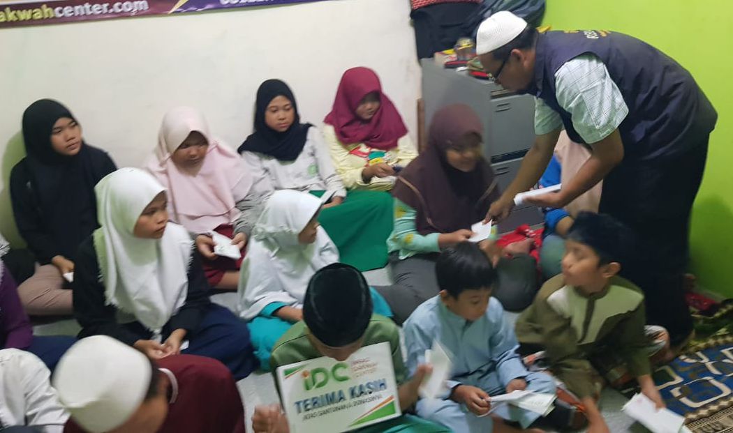 Detail Gambar Sedekah Anak Yatim Nomer 11