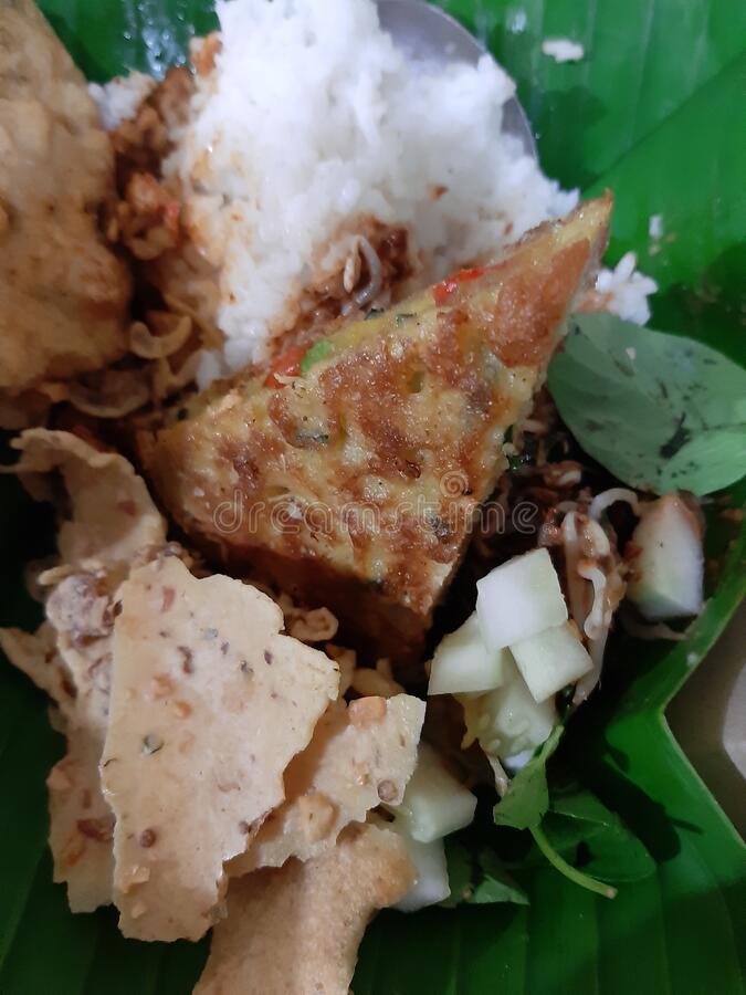 Detail Gambar Sego Pecel Nomer 15