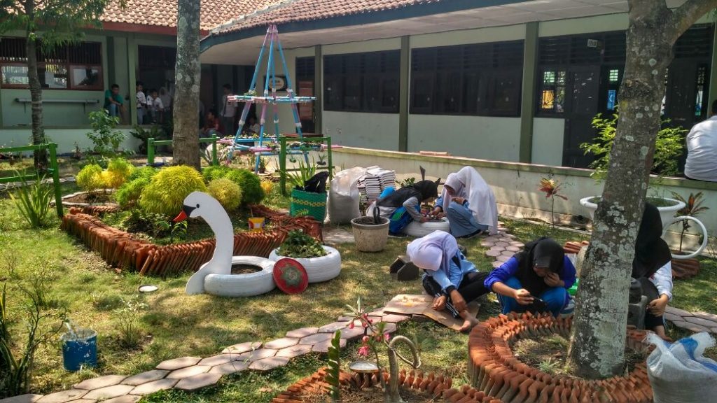 Detail Gambar Sekolah Adiwiyata Nomer 16