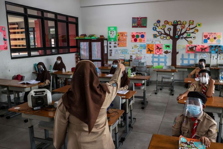 Detail Gambar Sekolah Depannya Ada Angka 52 Nomer 7