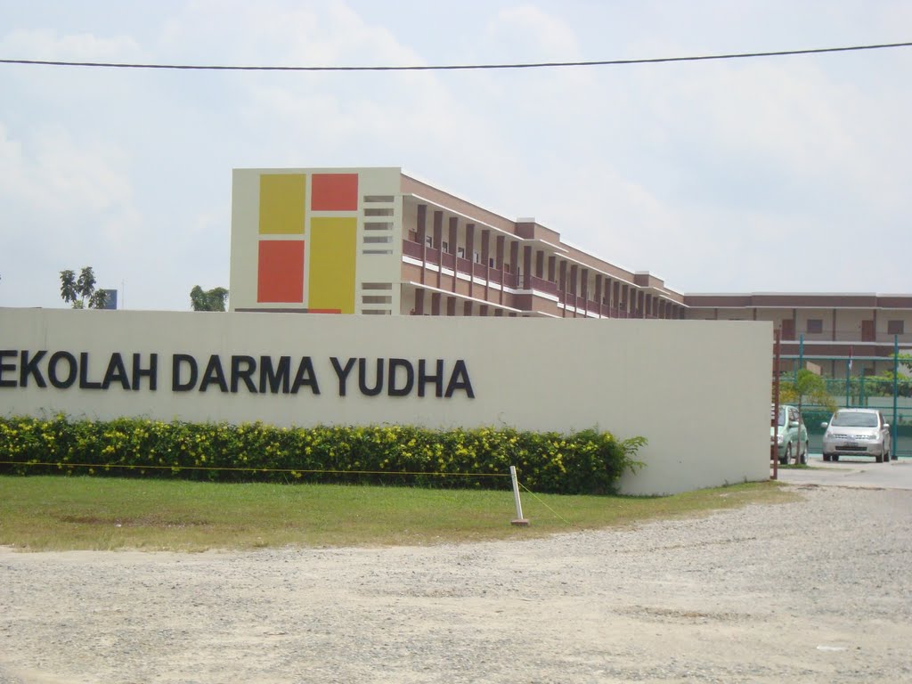 Detail Gambar Sekolah Dharma Yuda Riau Nomer 37