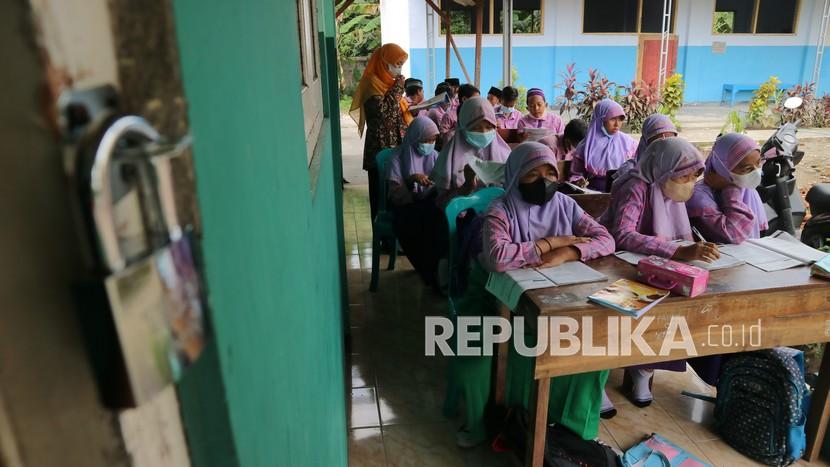 Detail Gambar Sekolah Madrasah Nomer 53