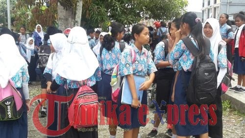 Detail Gambar Sekolah Smp Negeri 2 Mimika Nomer 19