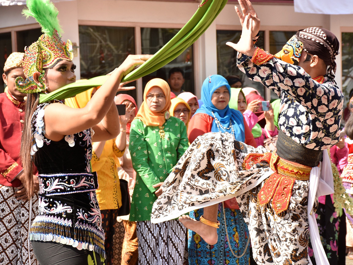 Detail Gambar Seni Budaya Daerah Nomer 24