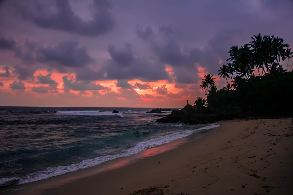 Detail Gambar Senja Di Pantai Nomer 26