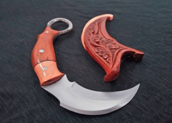 Detail Gambar Senjata Tradisional Kerambit Nomer 21