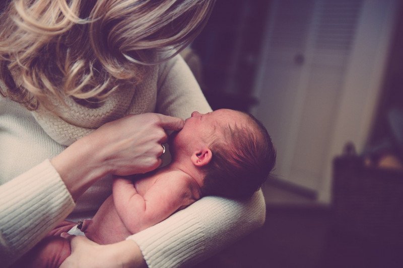 Detail Gambar Sentuhan Gambar Sentuhan Anrata Anak Dengan Ibu Nomer 25