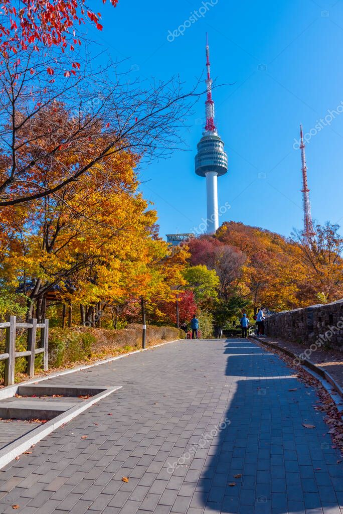 Detail Gambar Seoul Tower Nomer 38