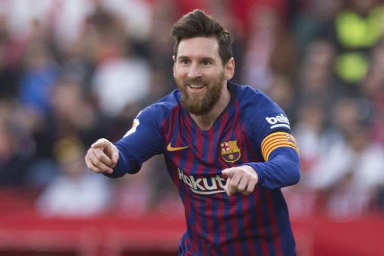 Detail Gambar Sepak Bola Messi Nomer 16