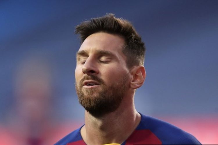 Detail Gambar Sepak Bola Messi Nomer 32