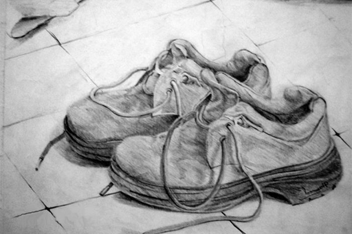 Detail Gambar Sepasang Sepatu Nomer 14
