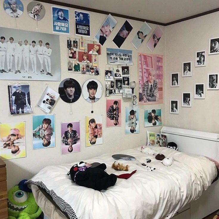 Detail Dekorasi Kamar Kpop Bts Sederhana Nomer 19