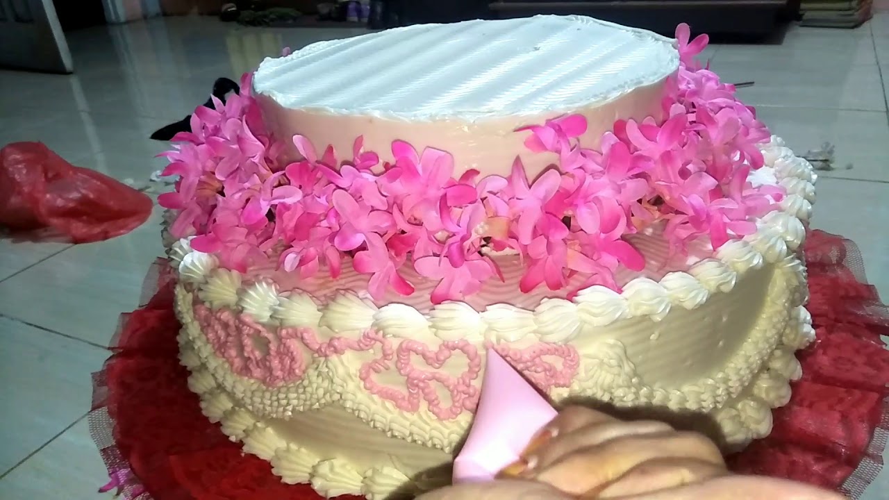 Detail Dekorasi Kue Pengantin Nomer 23