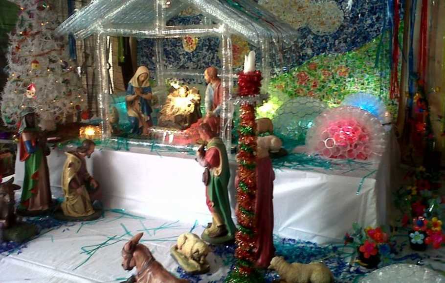 Detail Dekorasi Natal Altar Gereja Nomer 11