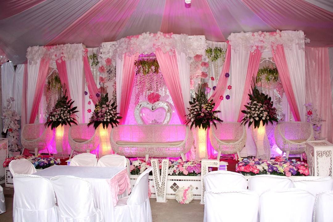 Detail Dekorasi Pernikahan Pink Gold Nomer 14
