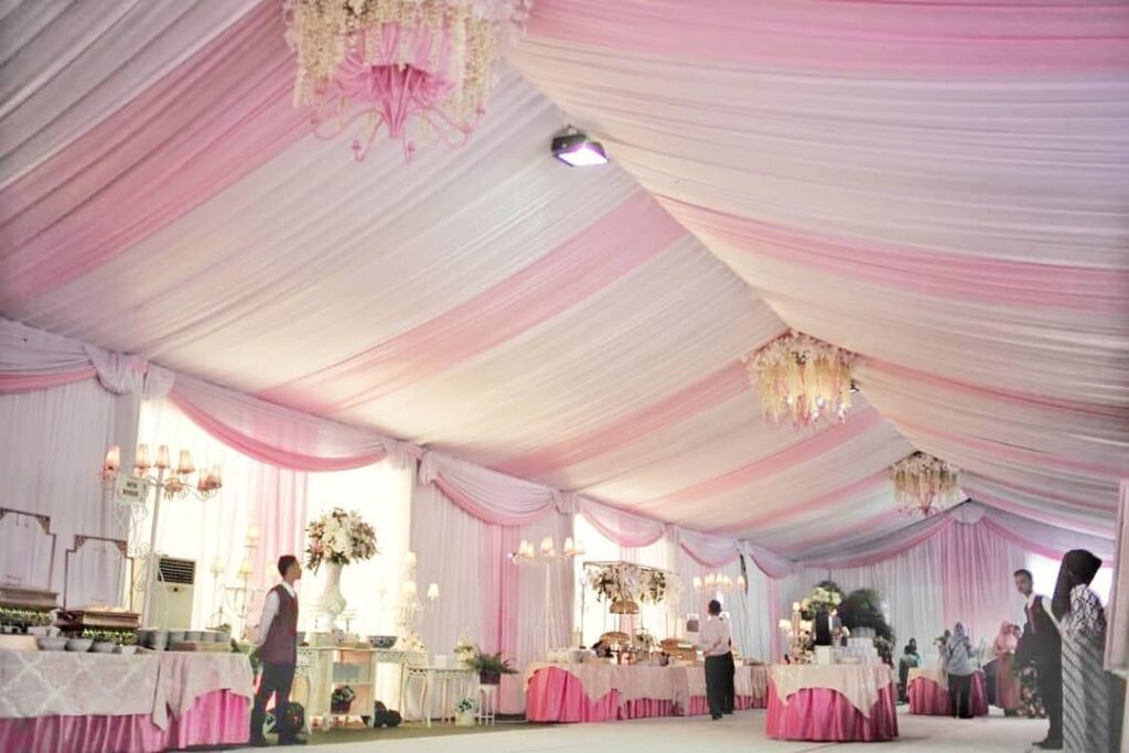 Detail Dekorasi Pernikahan Pink Gold Nomer 25