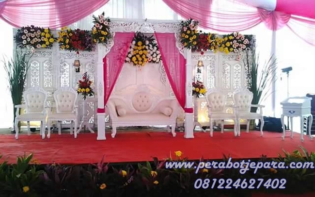 Detail Dekorasi Pernikahan Pink Gold Nomer 44