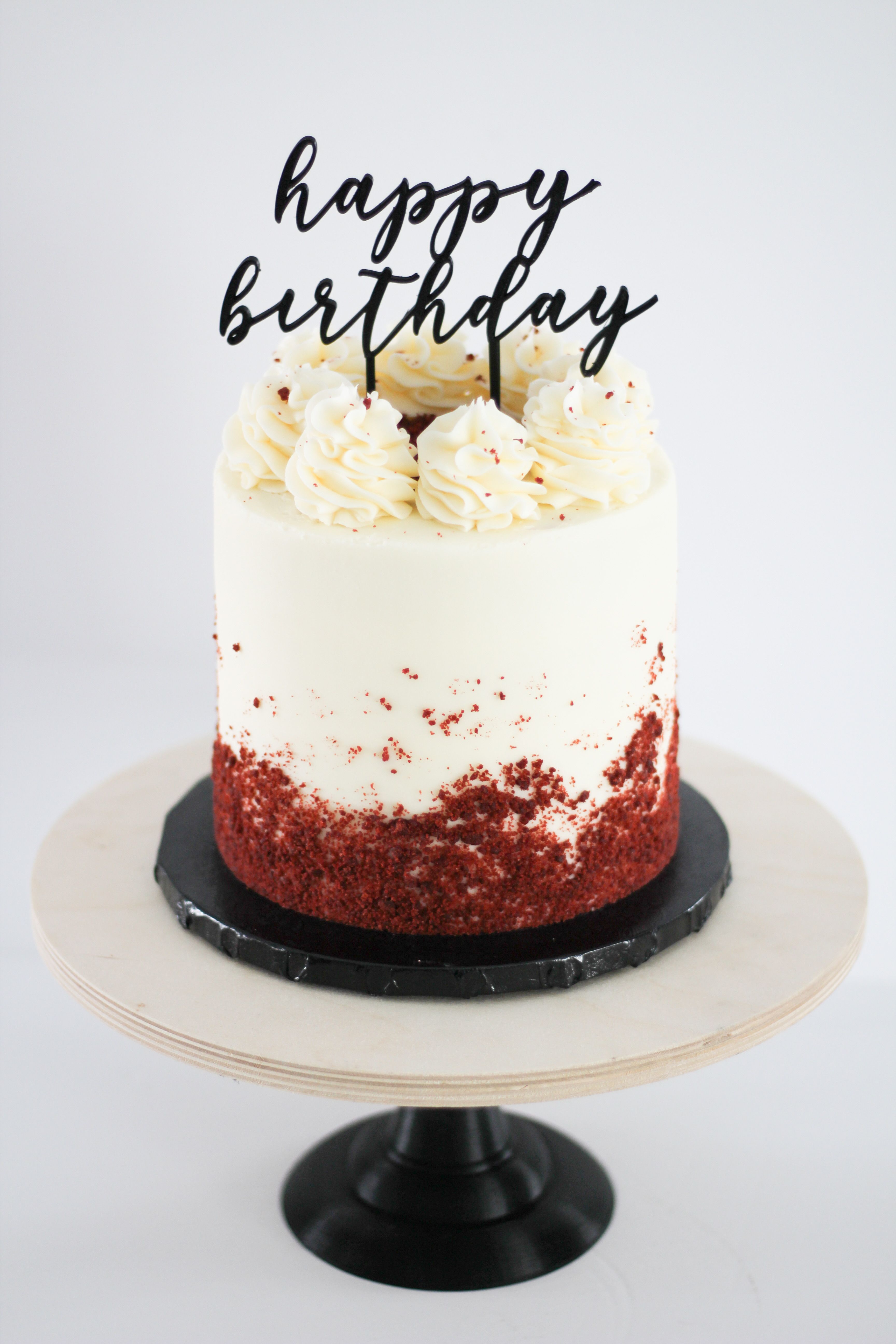 Detail Dekorasi Red Velvet Cake Nomer 12