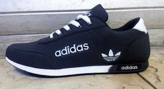 Detail Gambar Sepatu Adidas Nomer 11