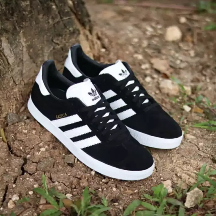 Detail Gambar Sepatu Adidas Nomer 37